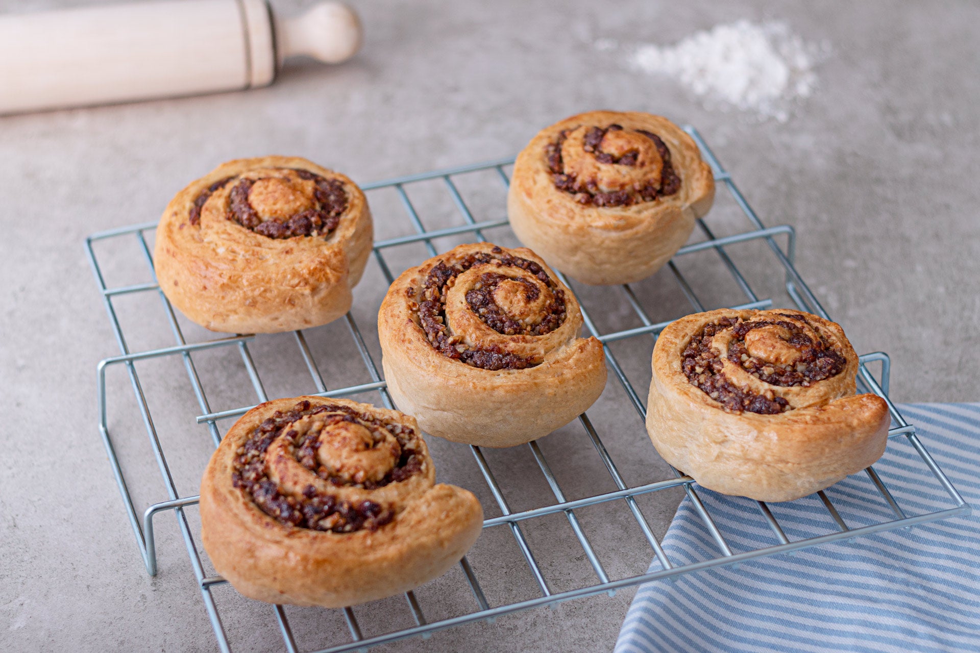 Date and Pecan Roll